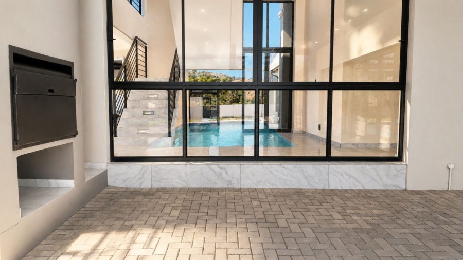 5 Bedroom Property for Sale in Meerhof North West